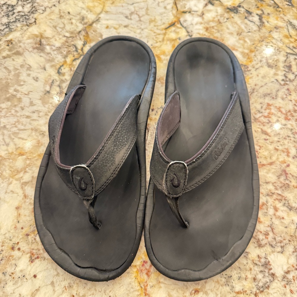 OluKai Dark Gray Men's Sandals